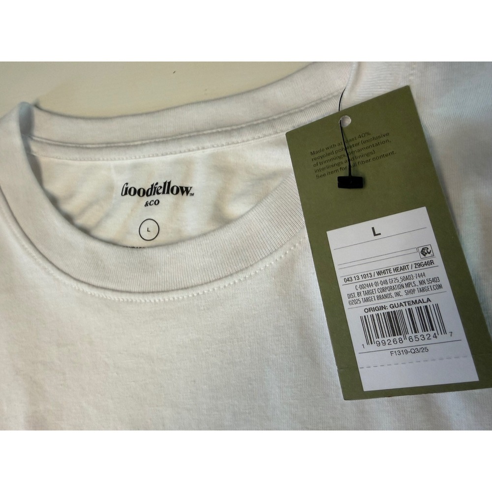 Goodfellow & Co Mens White Heart Patch Graphic T-Shirt Short Sleeve Large NEW - Picture 4 of 5